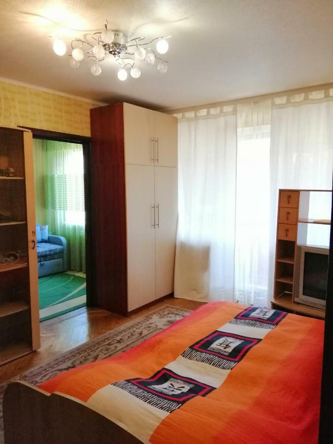 Apartments On Dontsya, 12 キエフ エクステリア 写真